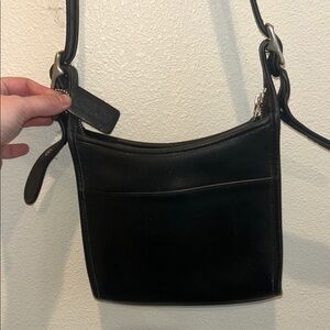 Coach Elegant Black Leather Crossbody Bag